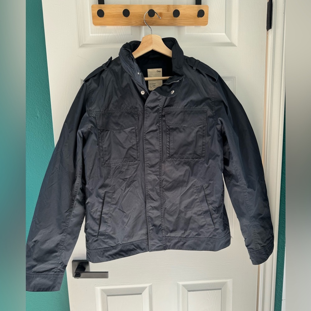 GAP - water resistant/windbreaker military style jacket